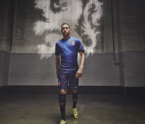 爱游戏体育-F1赛车最新战报！阿根廷队迎战意大利队，战况跌宕起伏，悬念直到终场