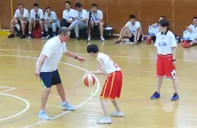包含篮球长篇大论：如何培养优秀球员，推动篮球事业发展的词条